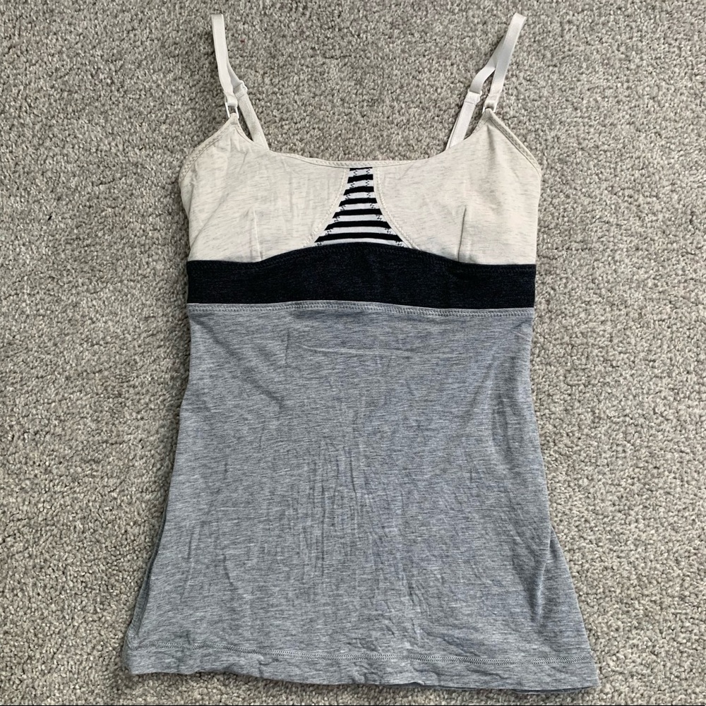 lululemon tank top with built-in bra
